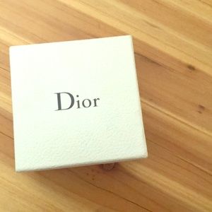 Christian Dior ‘Oui’ Ring